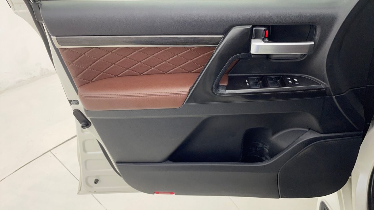 Toyota Land Cruiser GXR GT 4 | Zero Down Payment | Home Test Drive