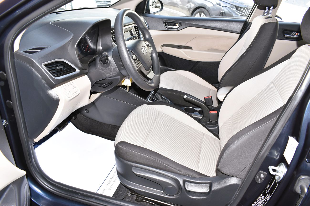 Hyundai Accent AED 719 PM | 1.6L GL SMART GCC DEALER WARRANTY
