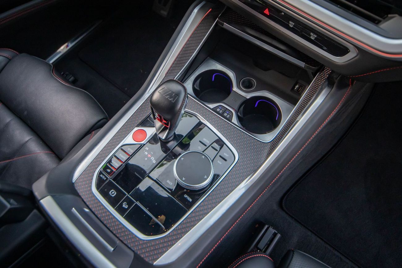 BMW XM 2024 BMW XM – Pure Power. Bold Design.    2024 | 10,000 K 4.4L Twin-Turbo V8 + Electric – 653 HP | 0