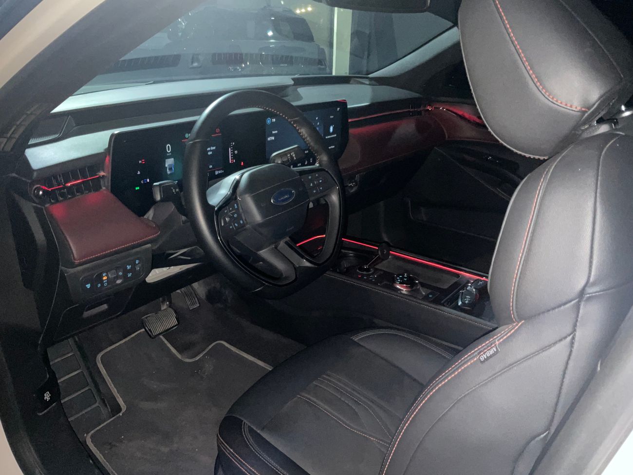 فورد توروس Titanium | شامل الضمان | 0 ﺪﻔﻋﺓ ﺃﻮﻟﻯ