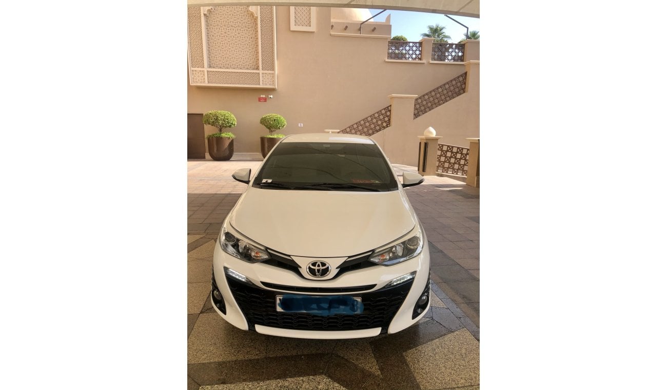 Toyota Yaris Toyota Yaris SE+, full options, new, Horse Power 107, 4 cylinders, Weight 1193 kgs, G.V.W: 1650 kgs