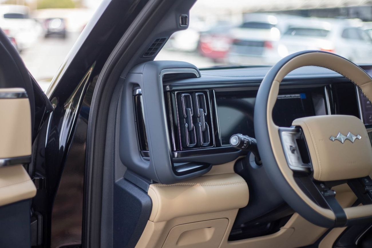 BYD Leopard 5 BYD LEOPARD 5 | ULTRA | 2 Deflock + Electric Side Step | EVS WARRANTY AND SERVICE 5 Years