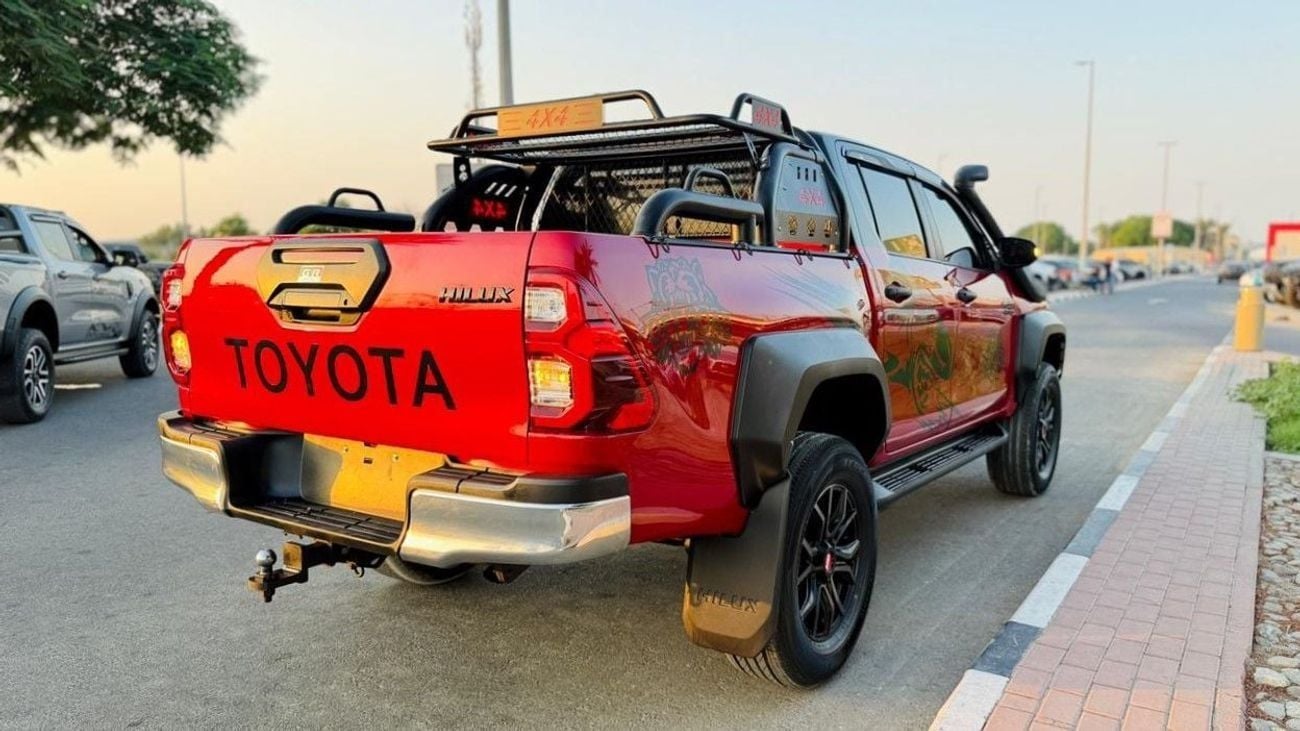 تويوتا هيلوكس -