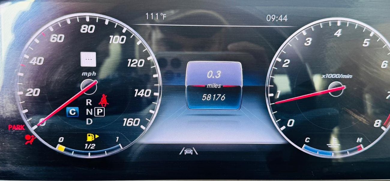 مرسيدس بنز S 560 Std 4.0L (463 HP)