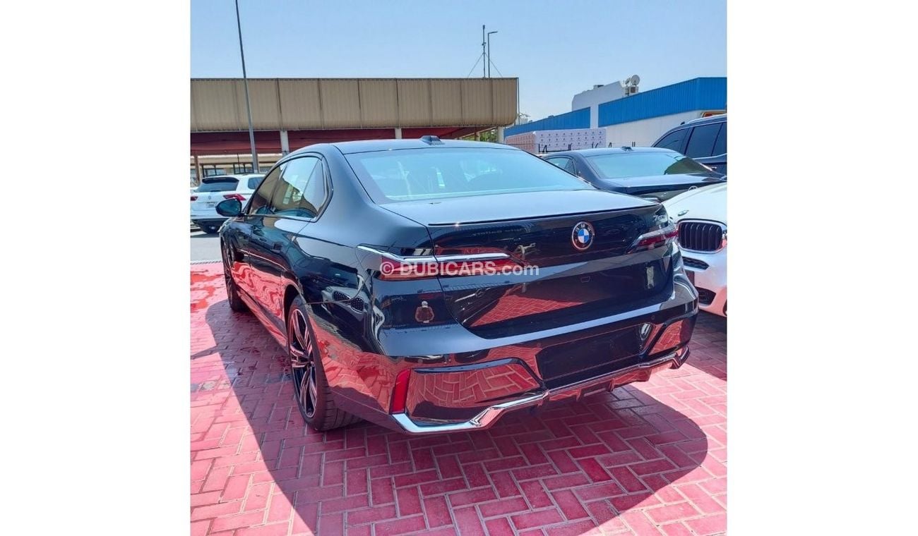 بي أم دبليو 740Li i M Sport 5 Years Warranty & Service 2023 GCC