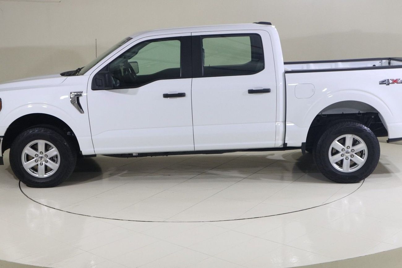 Ford F 150 XLT 5.0L Crew Cab Utility 1323W F150 XLT CREW 145'' 5.0L V8 AT CLOTH W/O STRT-STOP OPT