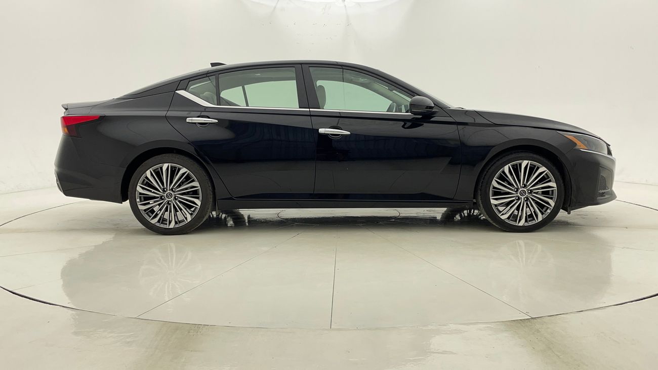 نيسان ألتيما SV 2.5 | بدون دفعة مقدمة | اختبار القيادة في المنزل