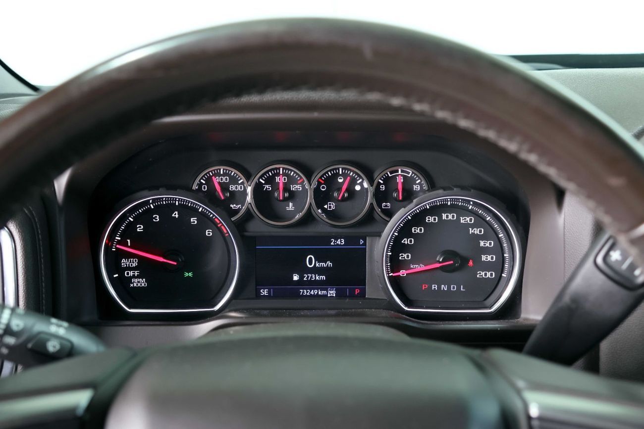 Chevrolet Silverado Chevrolet Silverado Trail Boss Z71-GCC-Al Ghandi Warranty-FSH-Dual Cabin-Full Black Exterior Package