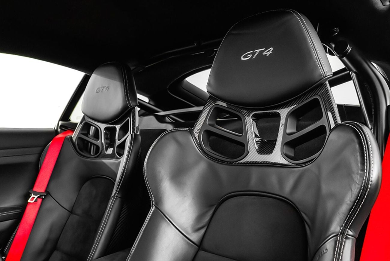 Porsche Cayman GT4