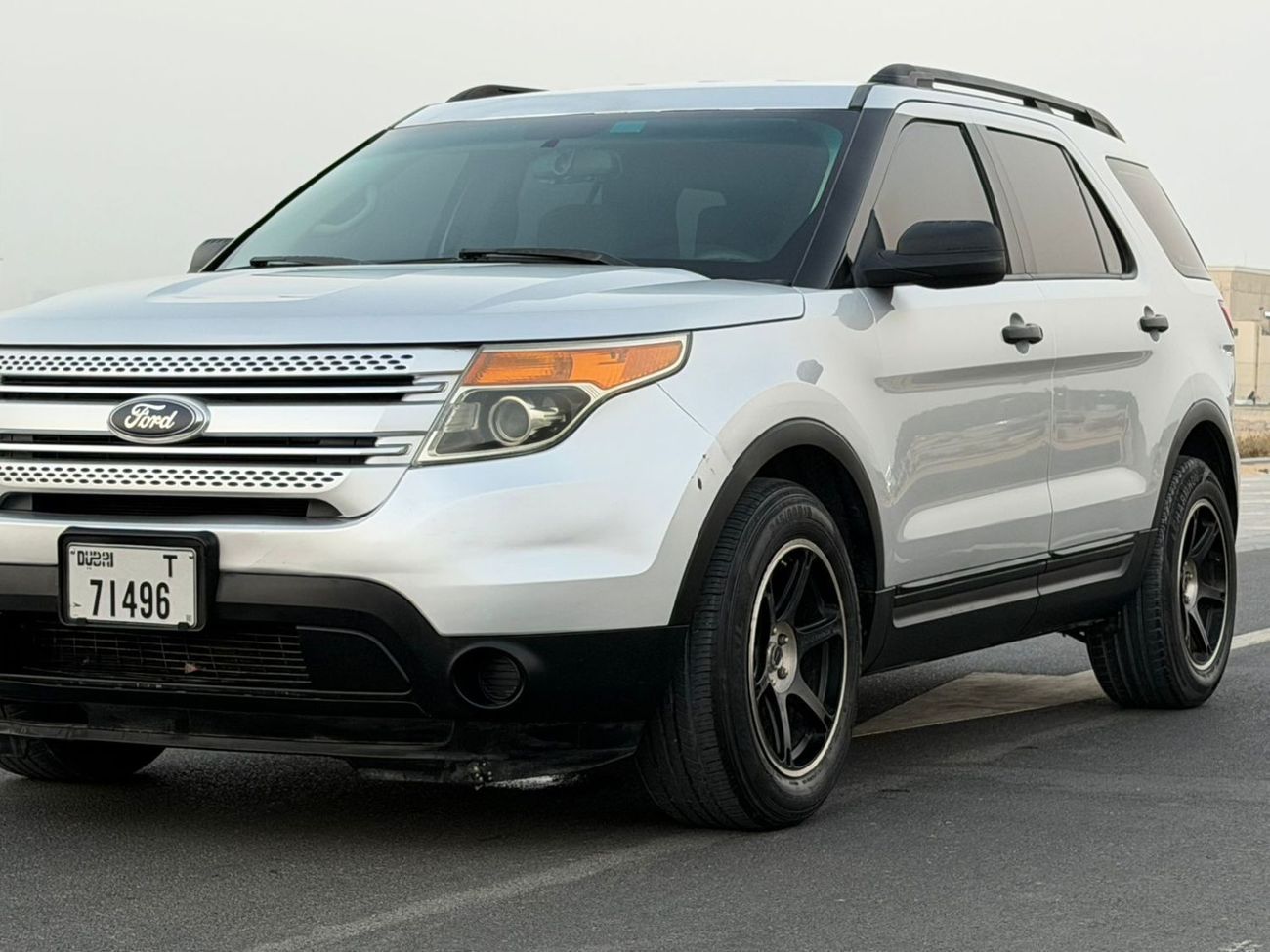 Ford Explorer Limited 3.5L Excellent condition & luxury feel