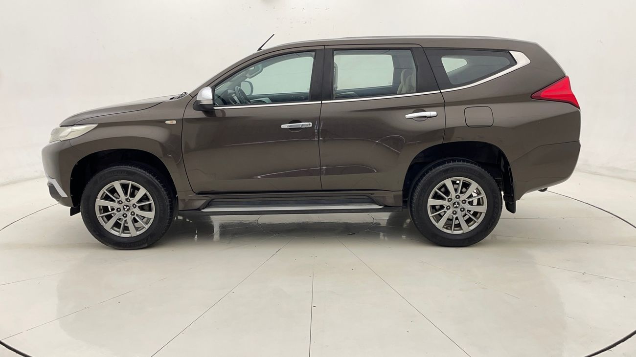 ميتسوبيشي مونتيرو سبورت GLX MID 3 | بدون دفعة مقدمة | اختبار القيادة في المنزل