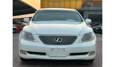 Lexus LS460 The car is in excellent condition inside and outside, full of specifications 2007