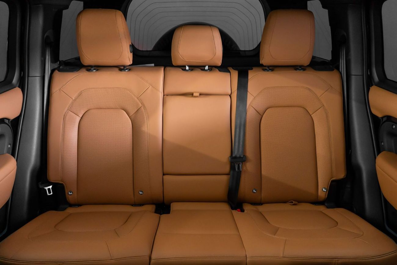 Land Rover Defender 110 HSE P400 3.0L