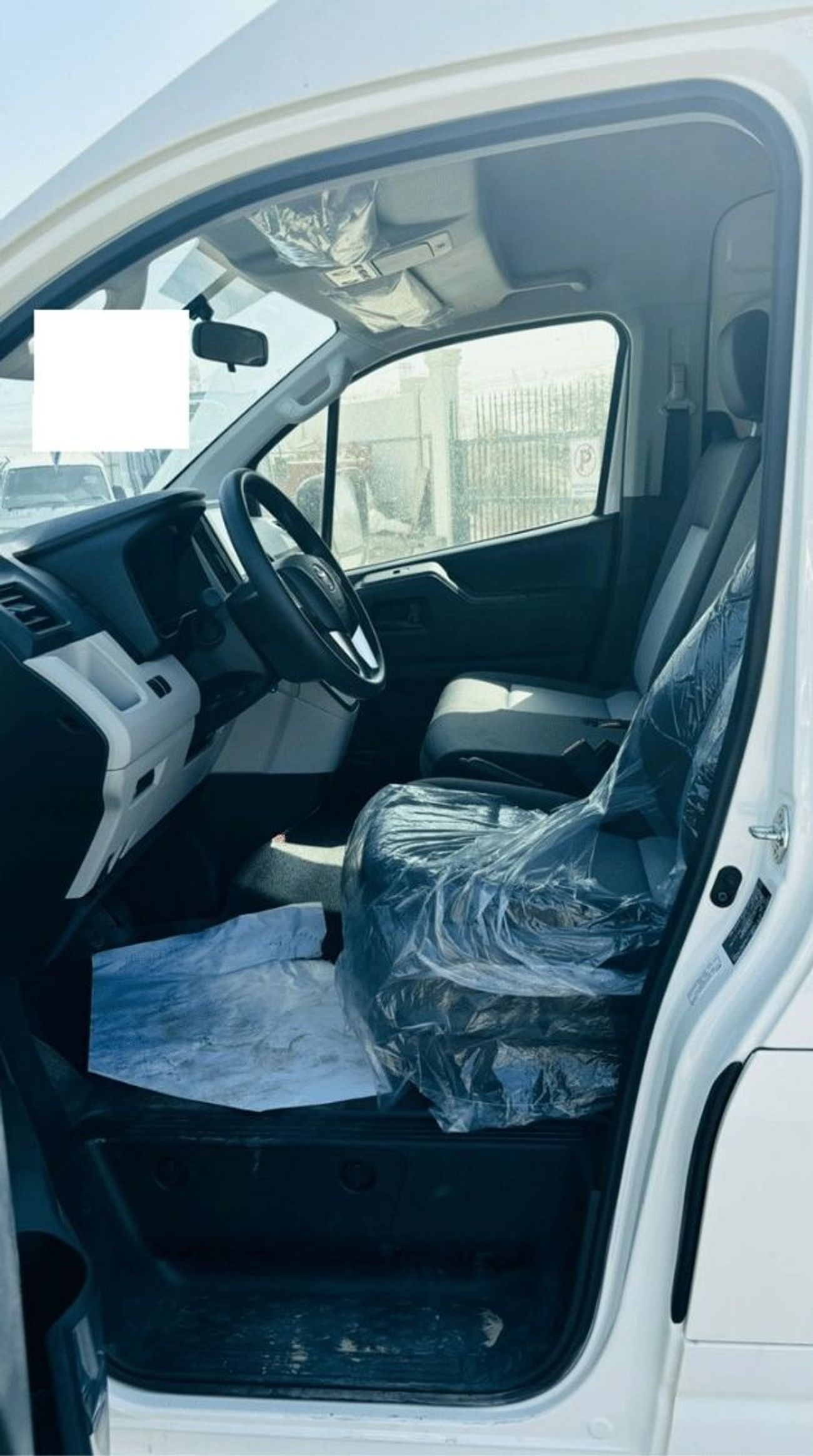 تويوتا هاياس ECTKWT001 -  Toyota Hiace High Roof Cargo Van - 3.5L Petrol Auto - Swing Door (2 Doors)