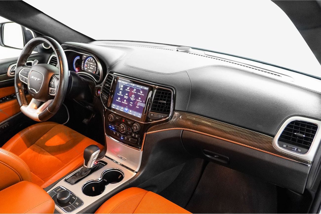 جيب جراند شيروكي SRT 6.4L