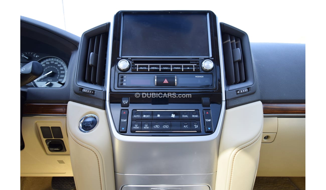 Toyota Land Cruiser GXR TOP 5.7L V8 2016 Model with GCC Specs