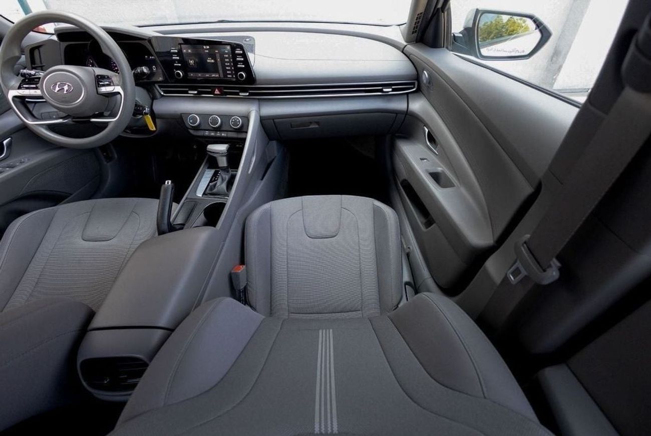 Hyundai Elantra Smart 1.6L Hyundai Elantra 2023 GCC under Agency Warranty with Flexible Down-Payment.