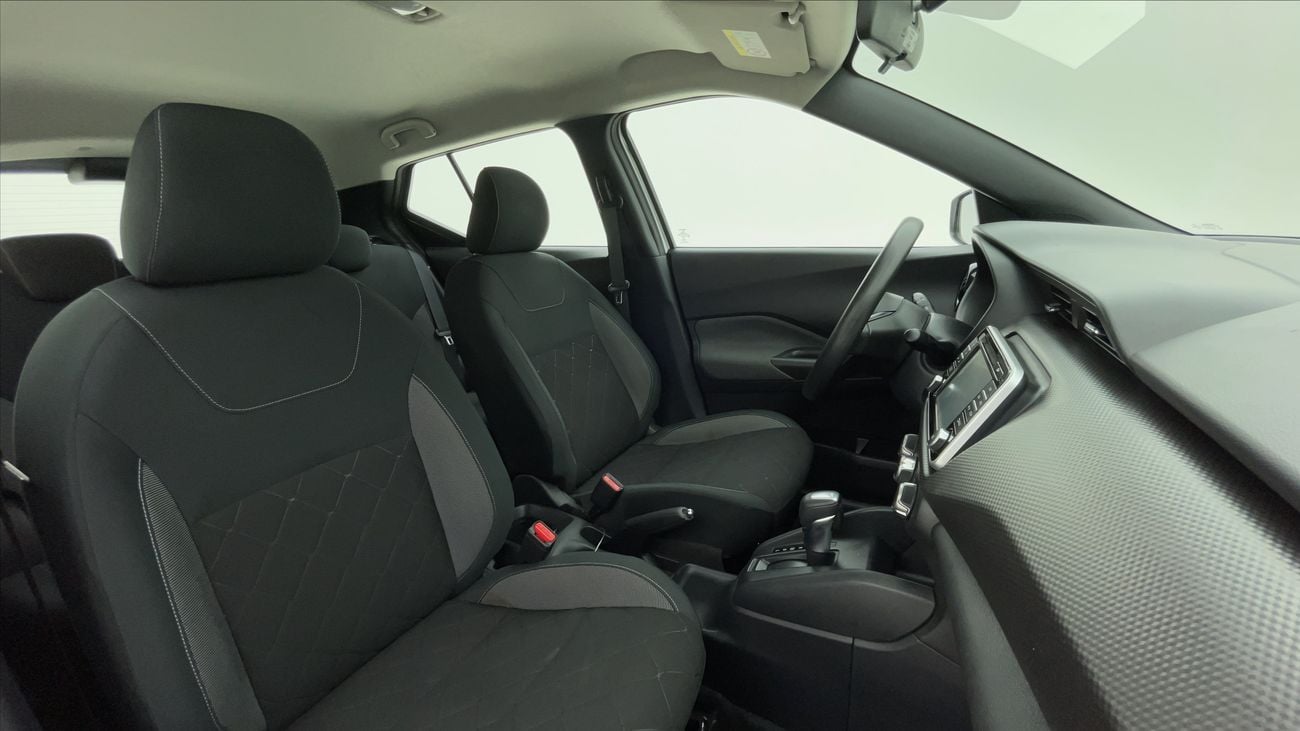 Nissan Kicks SV NAVIGATION 1.6 | Zero Down Payment | Home Test Drive