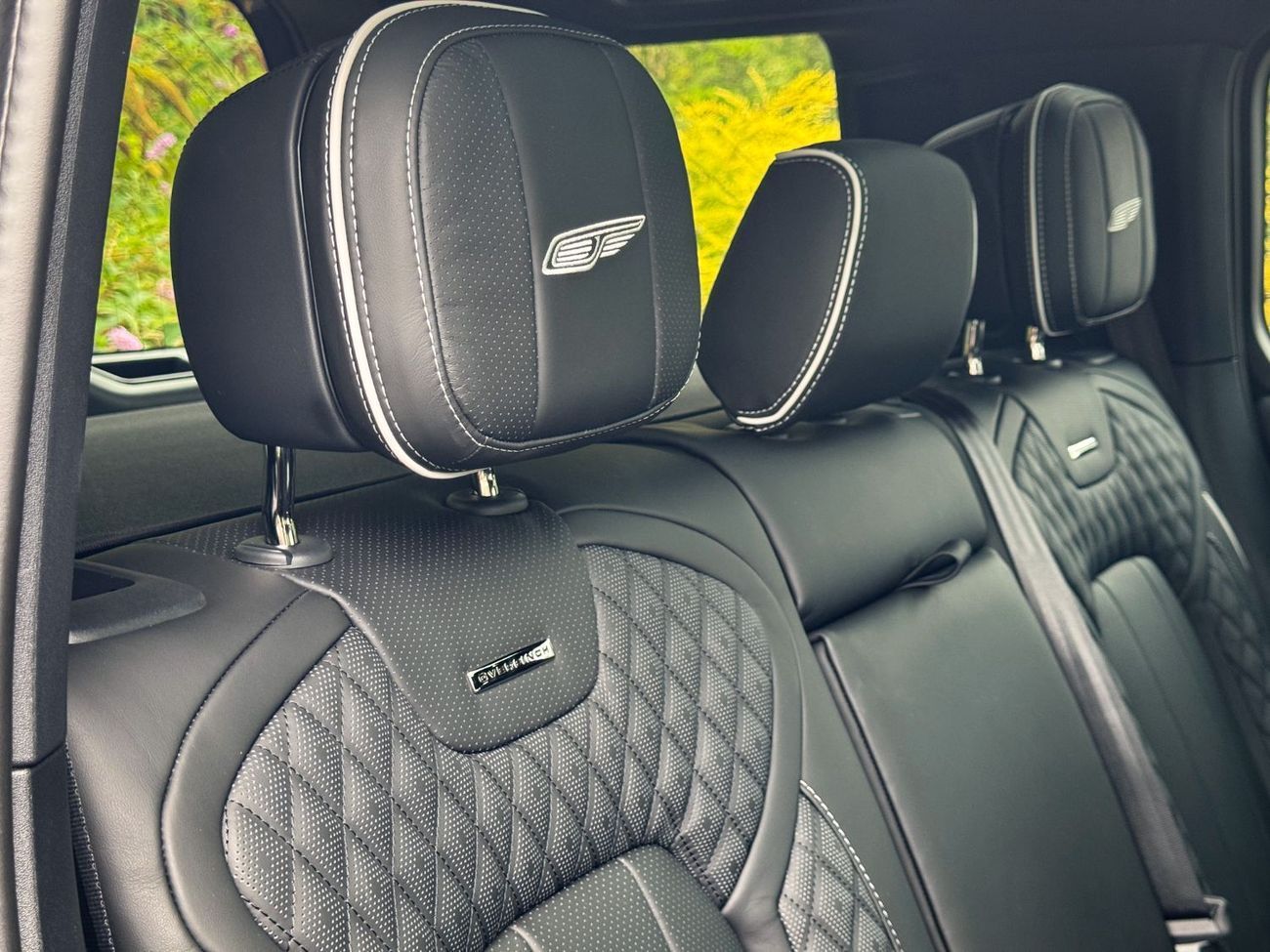 Land Rover Defender 110 X P425 5.0L V8 OVERFINCH in RIGHT HAND DRIVE (EXPORT ONLY)