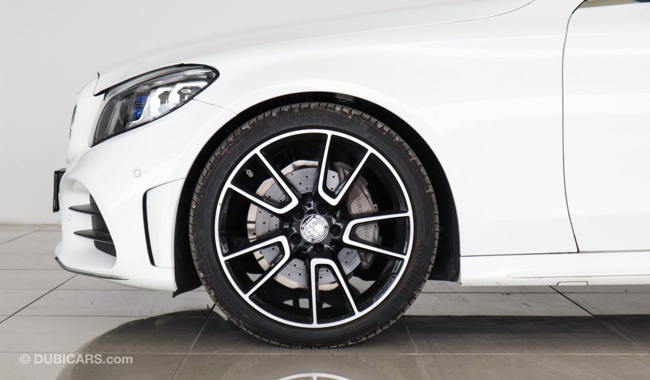 مرسيدس بنز C200 SALOON AMG PLUS VSB 30170