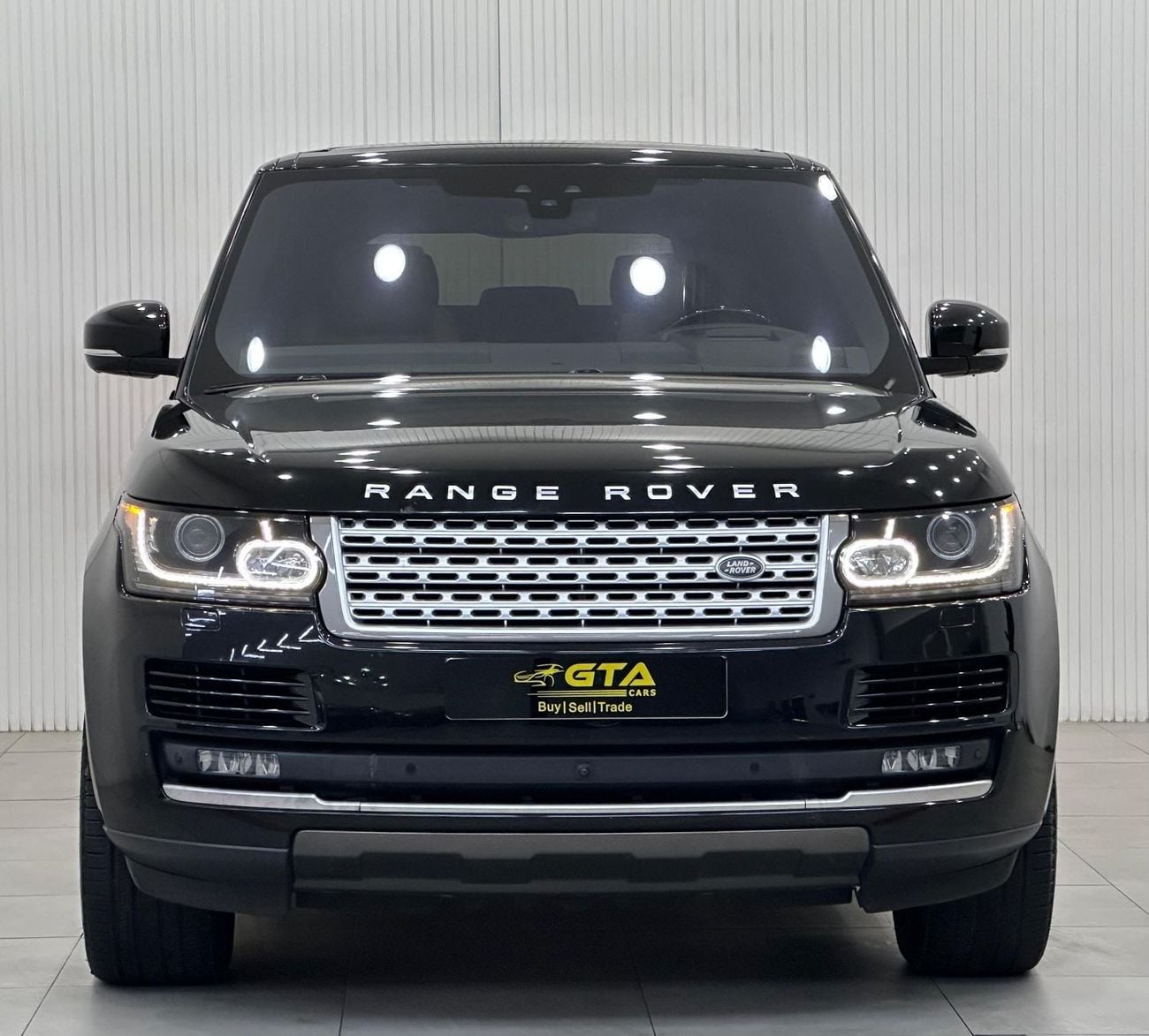 Land Rover Range Rover Vogue 5.0L 2017 Range Rover Vogue SE LWB V8, Aug 2028 Al-Tayer Service Package, 1 Year Warranty, GCC