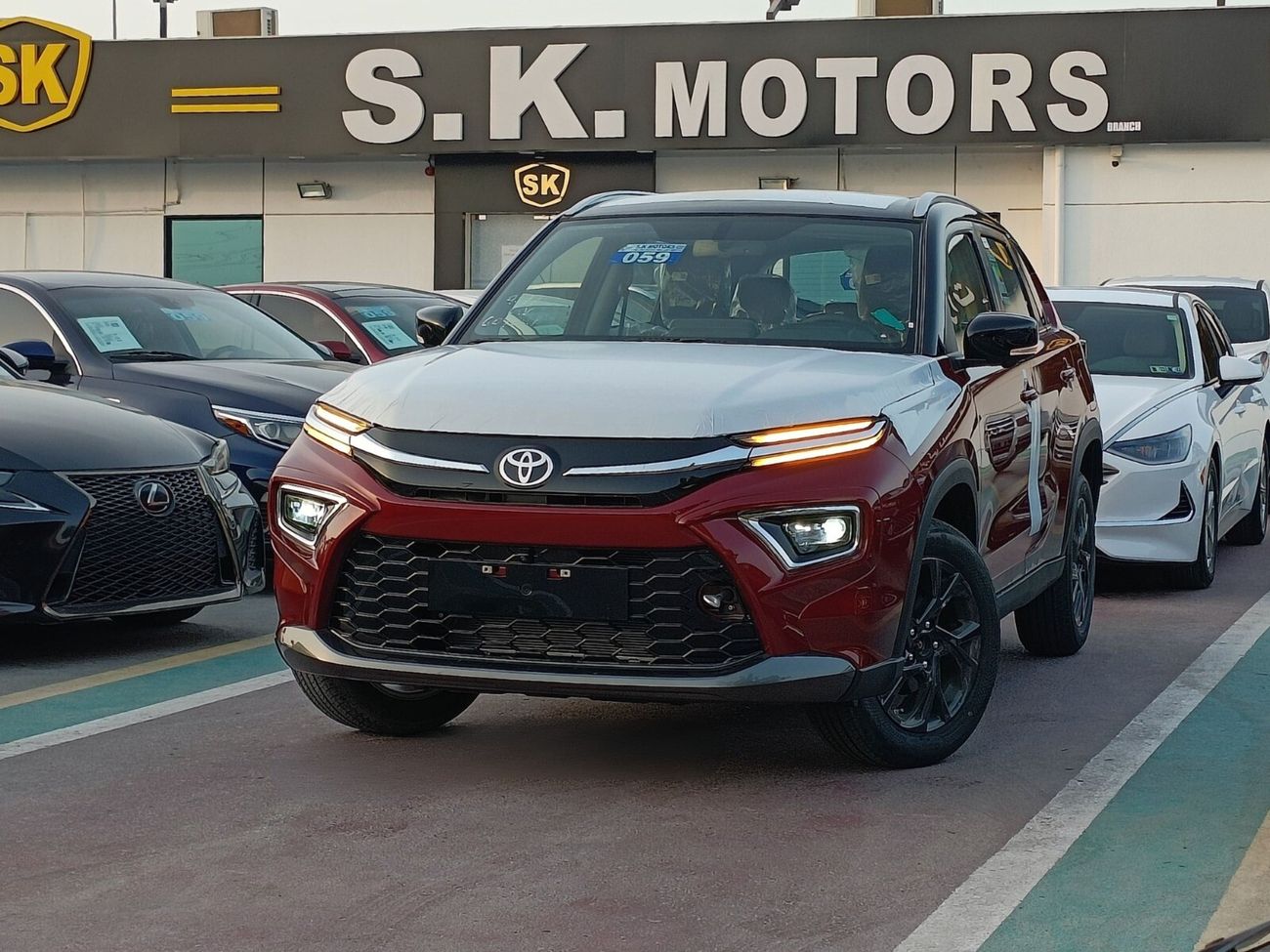 تويوتا أوربان كروزر GLX, 1.5L V4, FULL OPTION, DOUBLE TONE (CODE #  GLX)