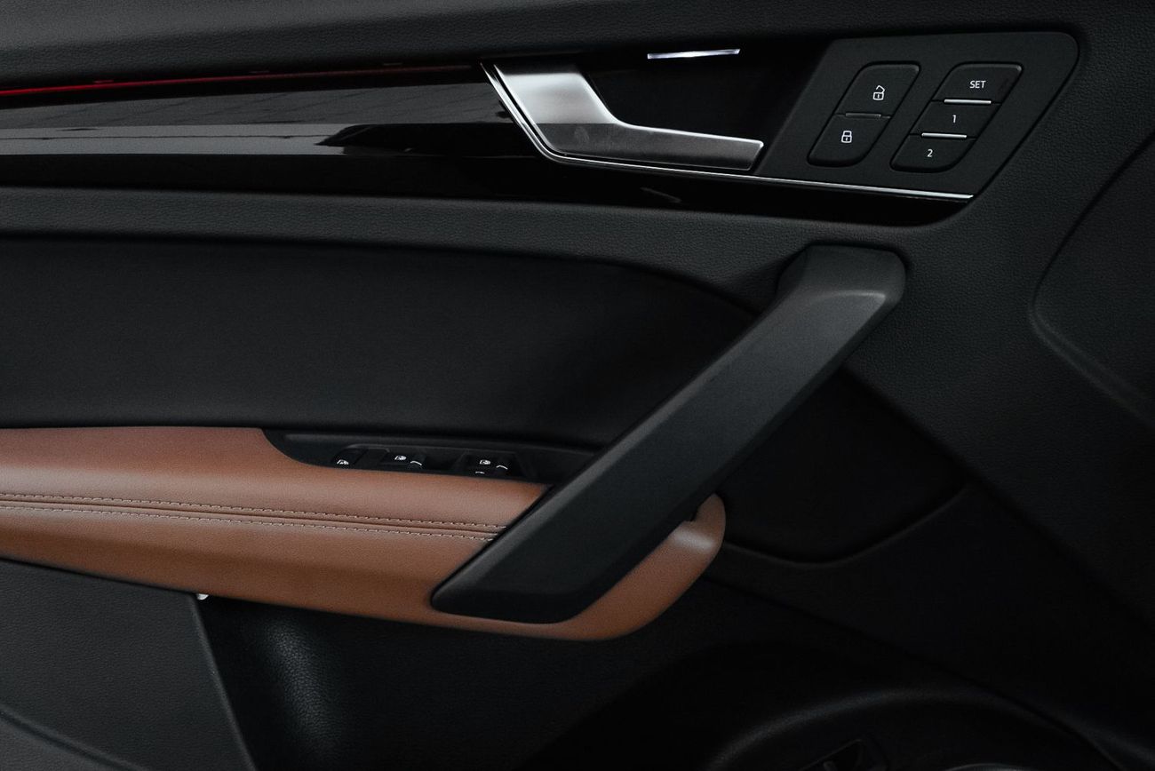 Audi Q5 45 TFSI Quattro S Line 2.0L (252 HP)