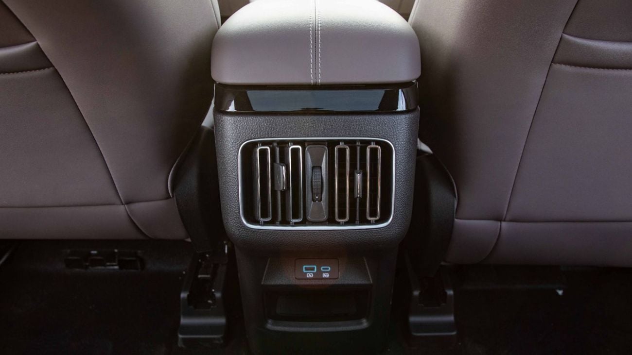 بي واي دي سونغ بلس EV 520KM LUXURY EDITION | 2025 | Ready Stock Limited QTY | 5 Years Warranty