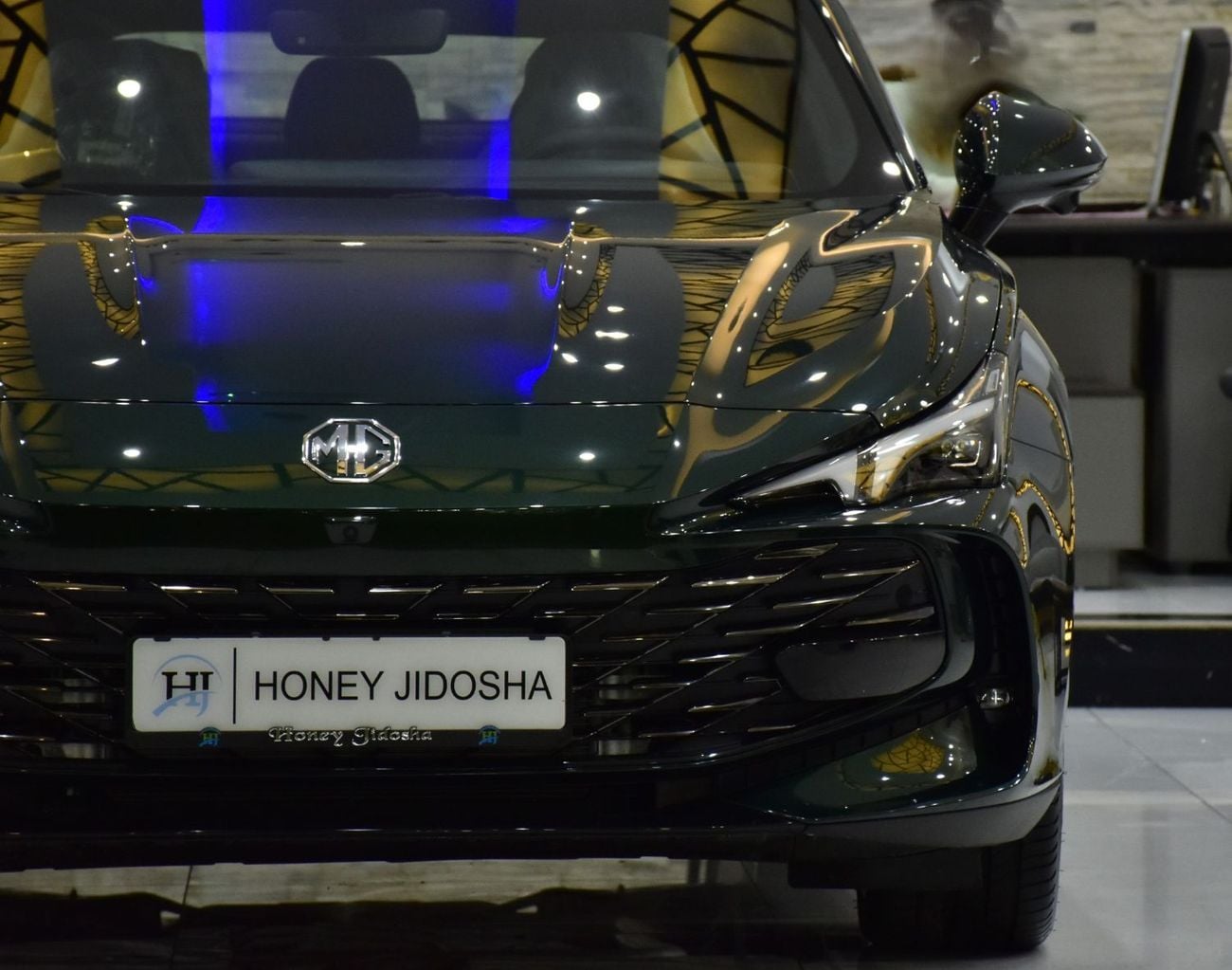 MG 7 EXCELLENT DEAL for our MG 7 Trophy ( 2026 Model ) in Green Color GCC Specs