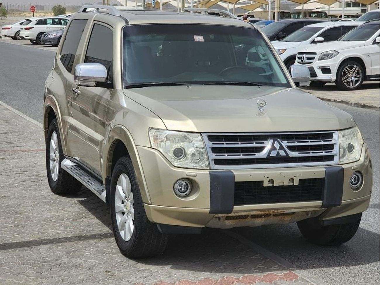 ميتسوبيشي باجيرو GLS Highline 3.8L (189 HP)