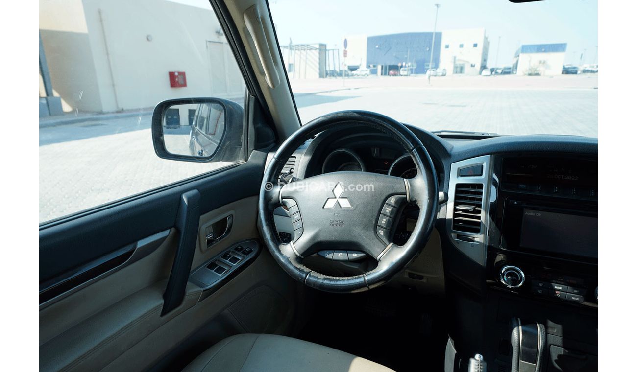 Mitsubishi Pajero 3.8L, GLS Petrol MY2017