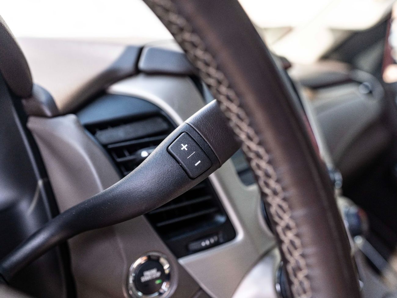 جي أم سي يوكون Denali 6.2L (8 Seater)