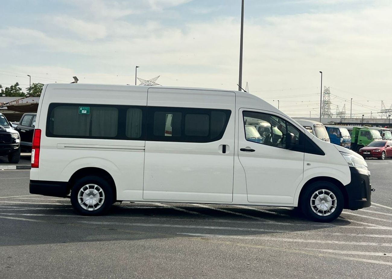 تويوتا هاياس 2023 Toyota Hiace GL 3.5L V6 - GCC - Passenger Full Automatic - Patrol - 13 Seater - No Accident - 8