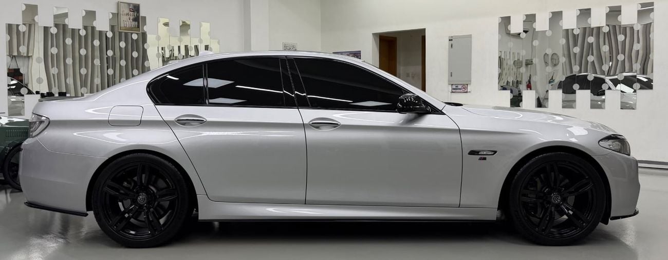 BMW M550i Original paint .. V8 .. Low Milegea .. Perfect Condition