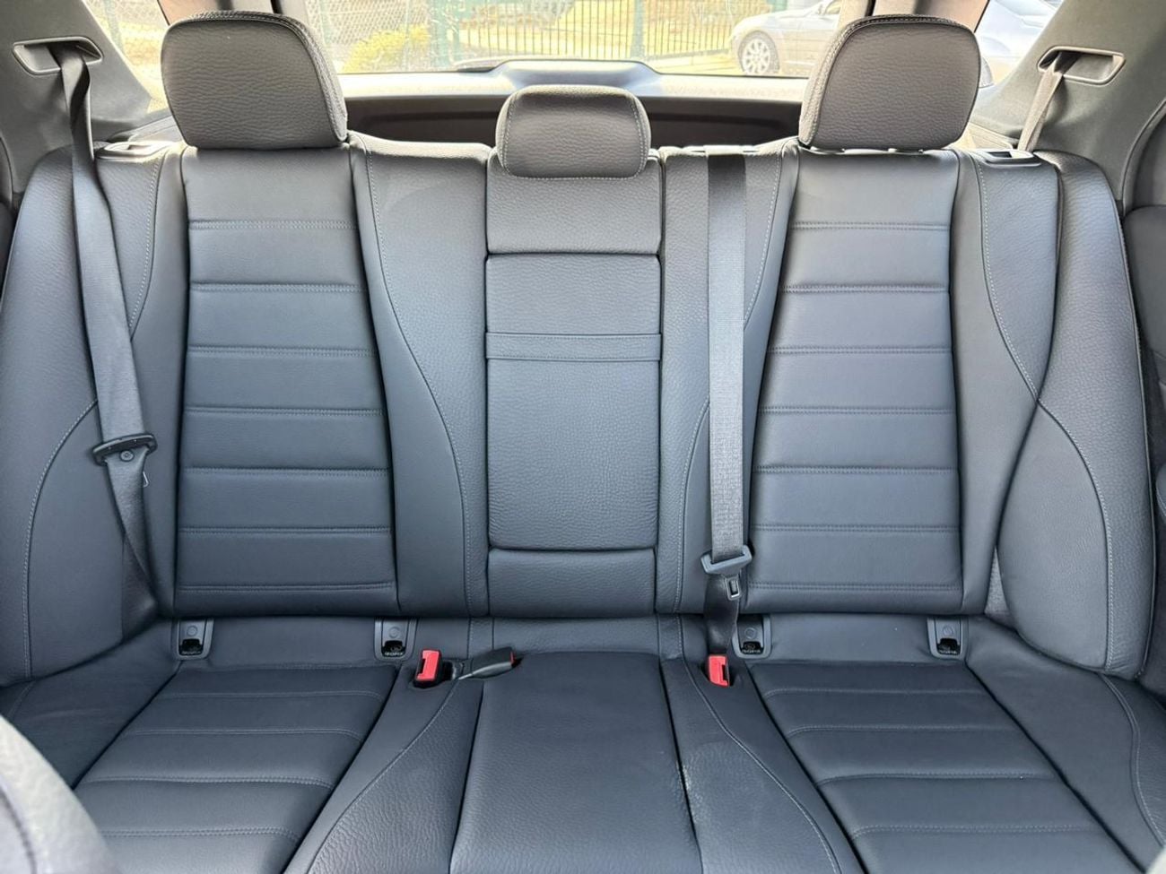 Mercedes Benz GLE350 USA SPEC 2.0L Turbo Petrol 2022 Export Price @ 251,000 AED