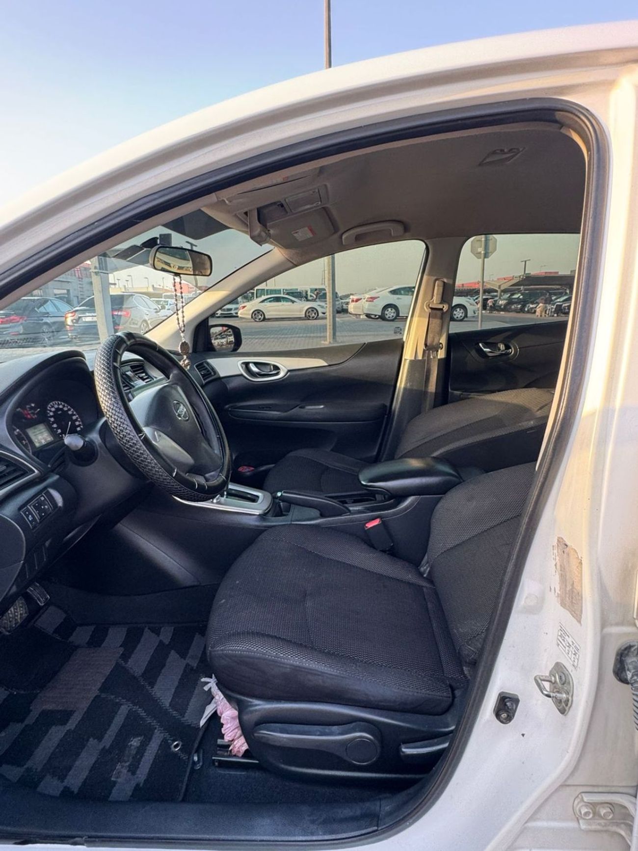 Nissan Tiida S 1.6L Sedan Hatchback Perfect inside and out