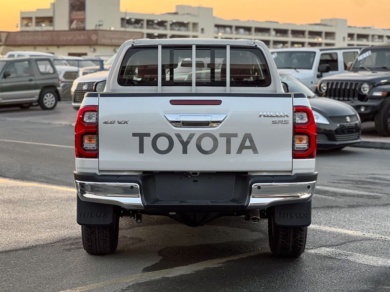 تويوتا هيلوكس EXPORT ONLY - TOYOTA HILUX VX 4.0L (w/ AIR COMPRESSOR)