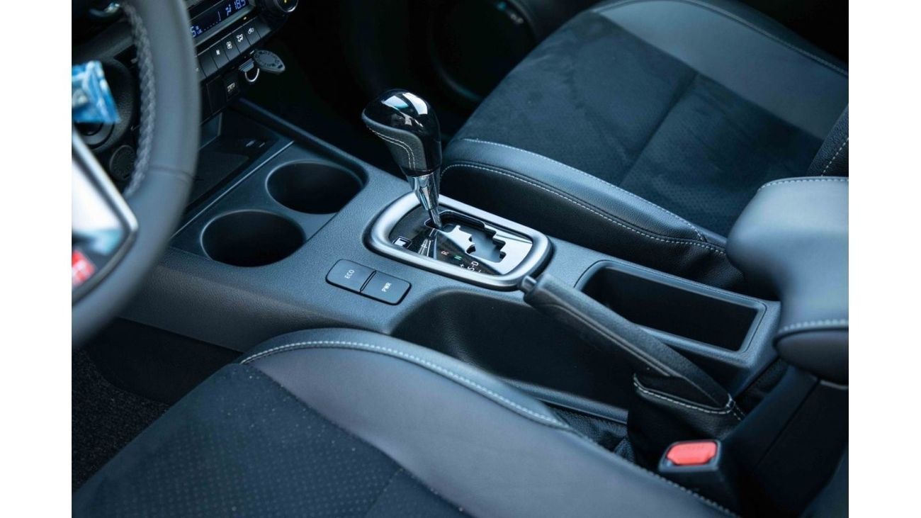 Toyota Hilux 2024 Toyota Hilux 4x4 DC 4.0 GR-S - Black inside Black (GRS)