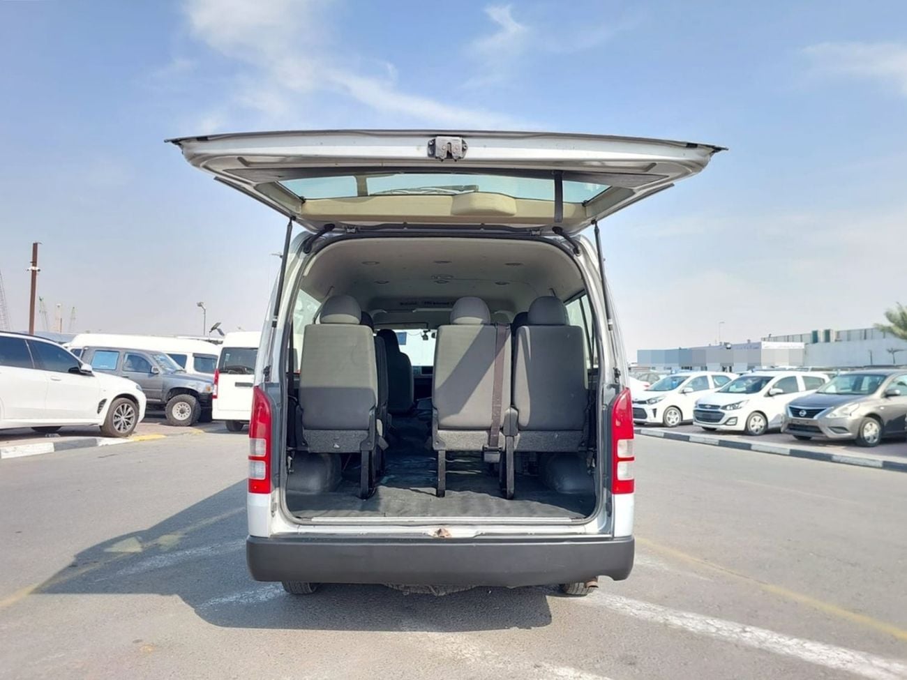 Toyota Hiace TOYOTA HIACE COMMUTER VAN RHD 2012 MODEL 2.7 L PETROL AUTOMATIC(PM15298)