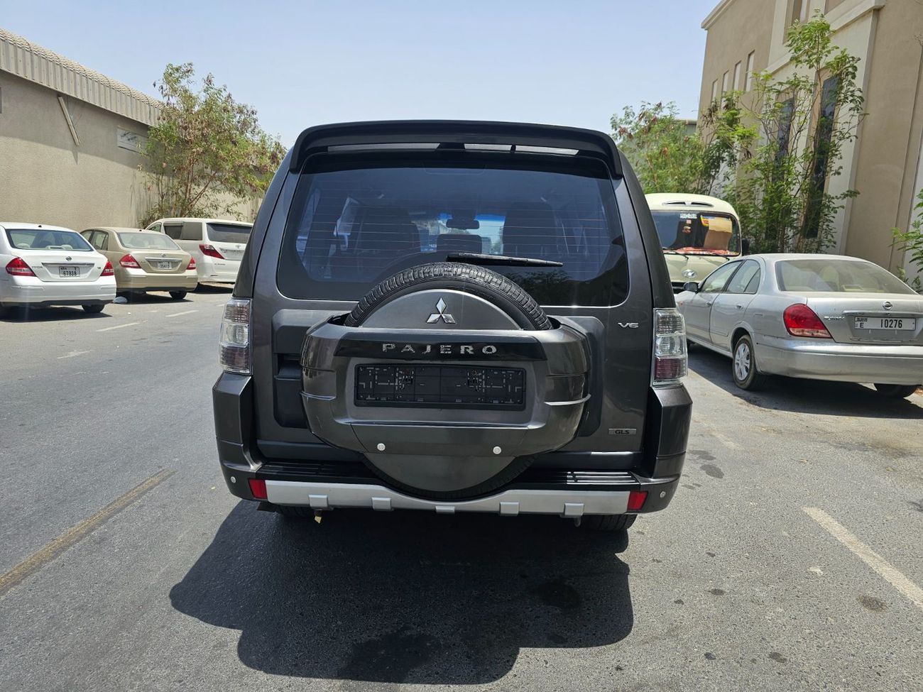 Mitsubishi Pajero GLS Base 3.5L (7 Seater)