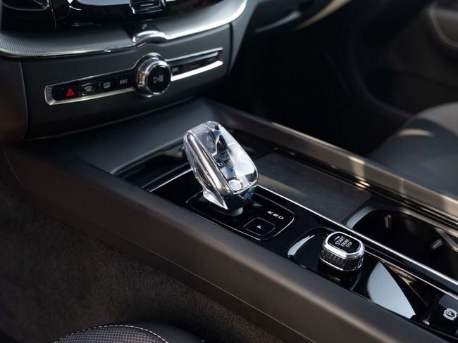 Volvo XC60 ULTIMATE DARK, миниатюра 30