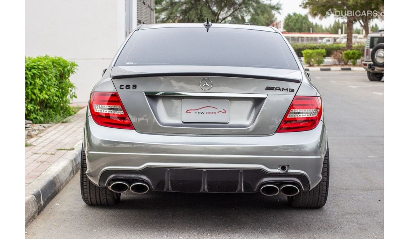 مرسيدس بنز C 63 AMG MERCEDES C63 -2009 - CLEAN AND IN PERFECT CONDITION