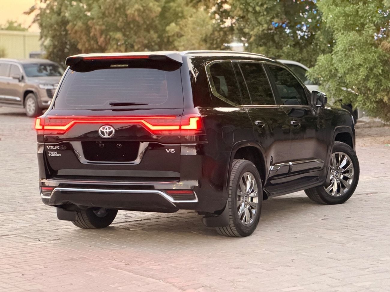 Toyota Land Cruiser GXR Landcruiser V6 4.0L Full Option 2018 Upgrade 2024