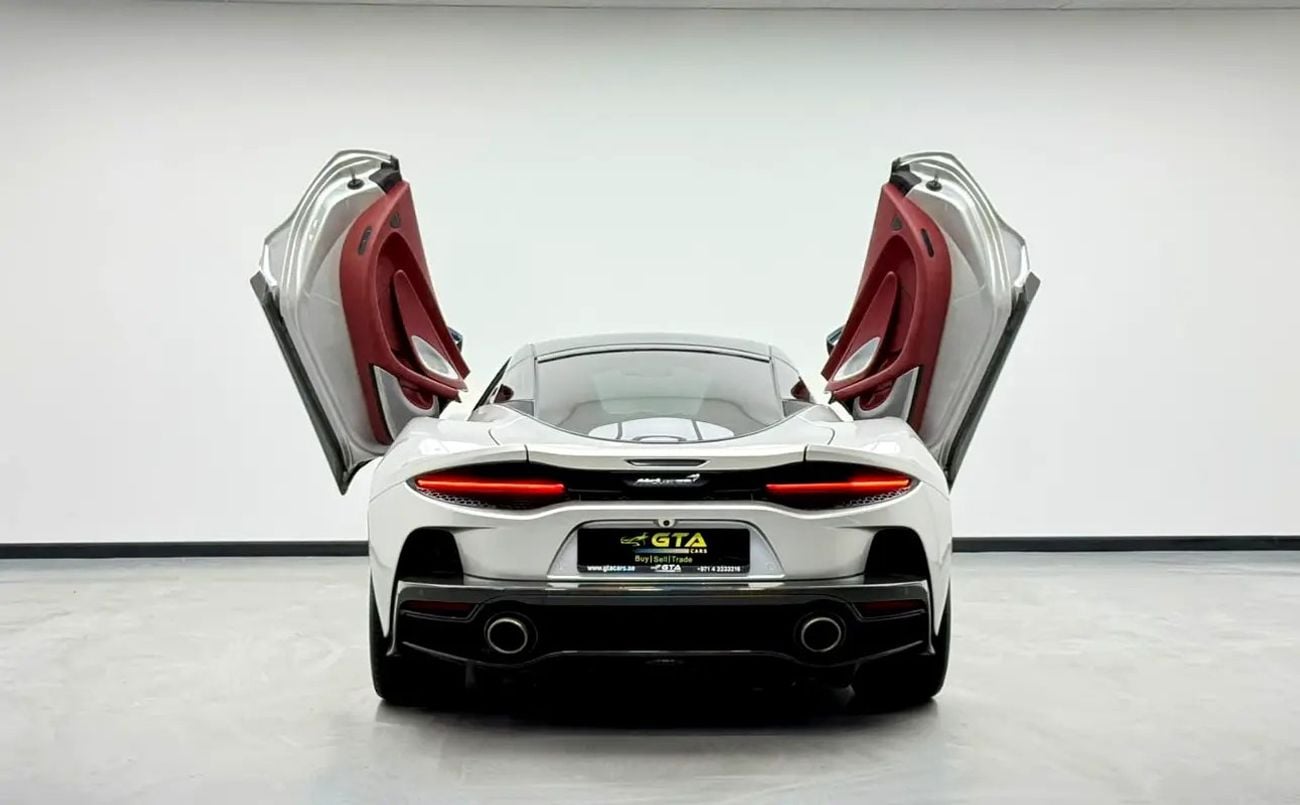 McLaren GT STANDARD Warranty, Carbon Fiber Package, Fully Loaded, Excellent Condition, GCC