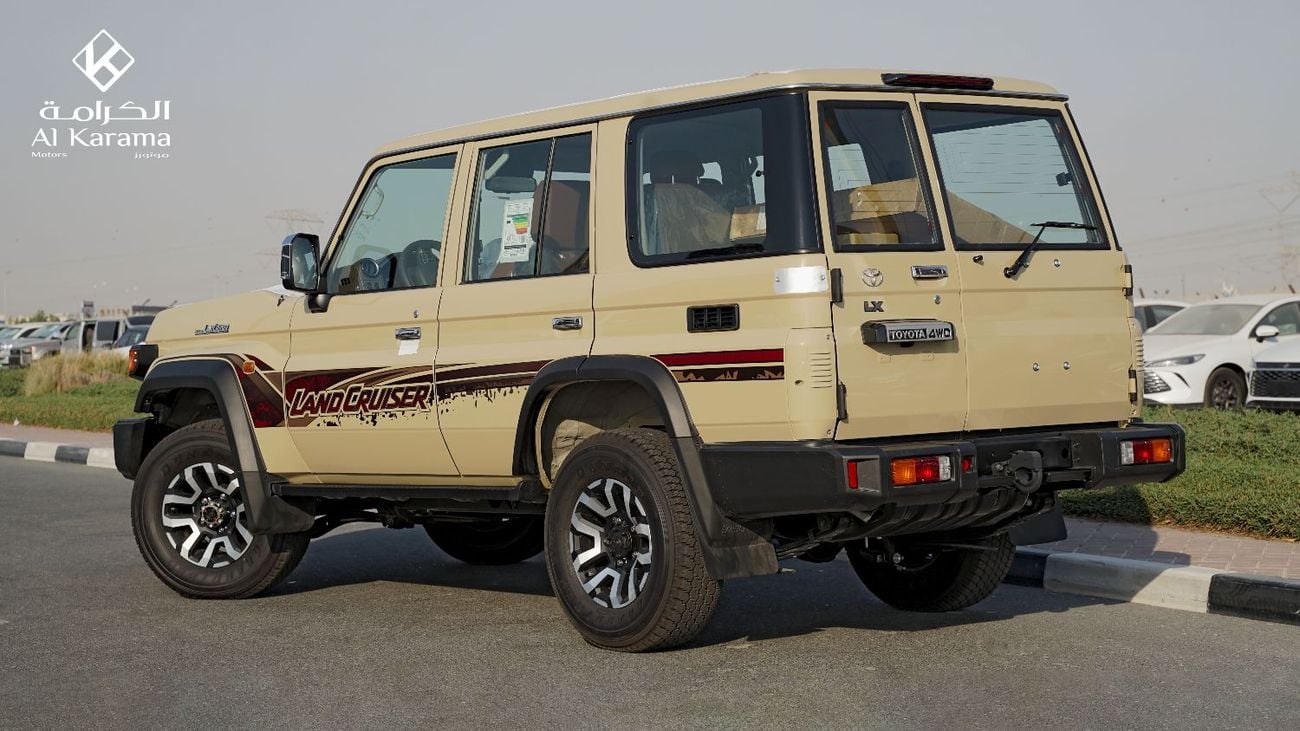 تويوتا لاند كروزر 70 LC76 LX 2.8L | 5 Door | 4WD Automatic | Touchscreen Infotainment with Apply Car Play