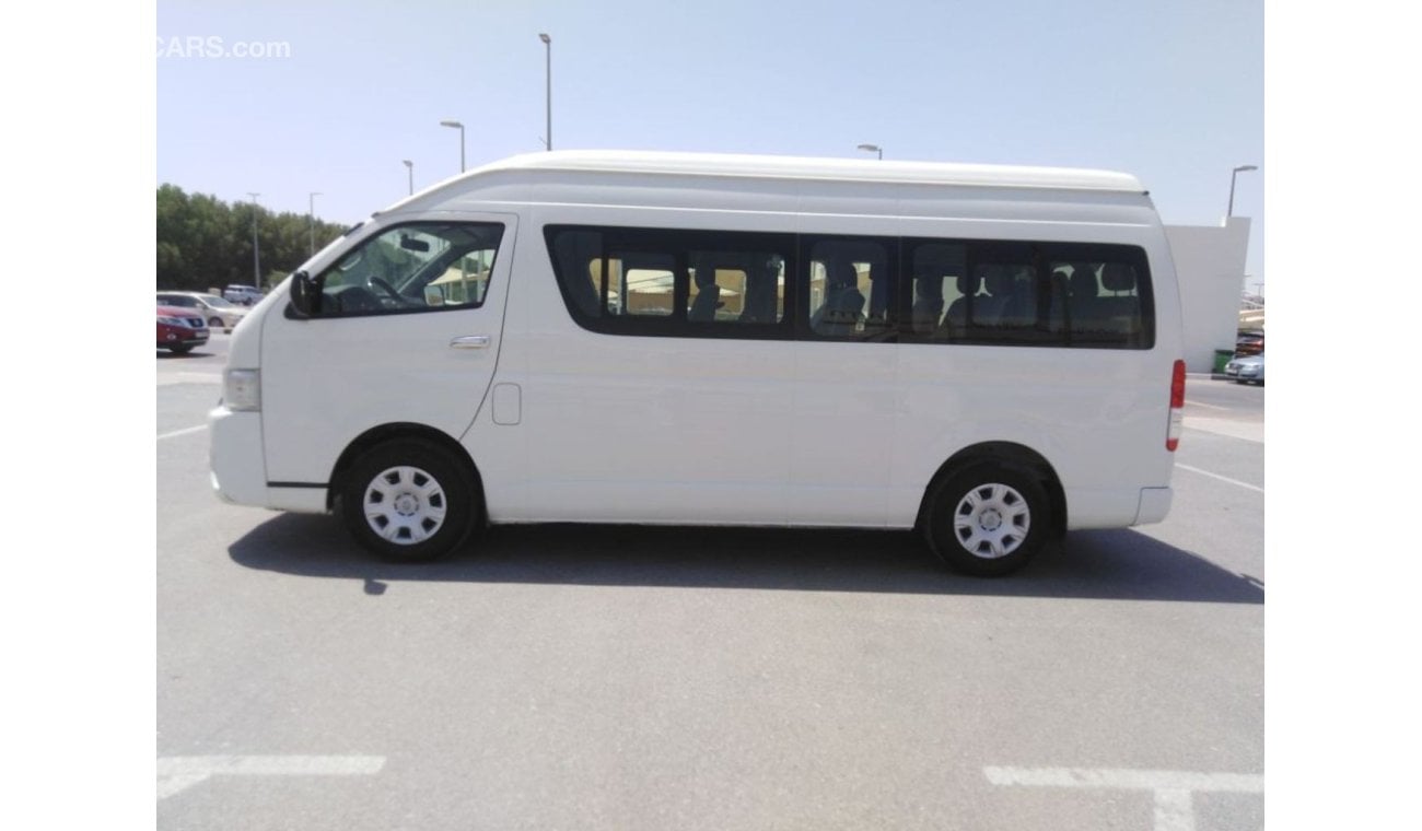 Toyota Hiace Toyota haice 2016 hi roof very celen car