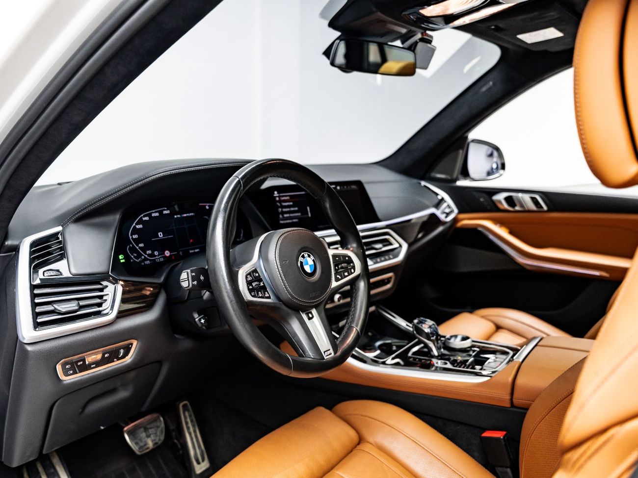 بي أم دبليو X5 M50i 4.4L