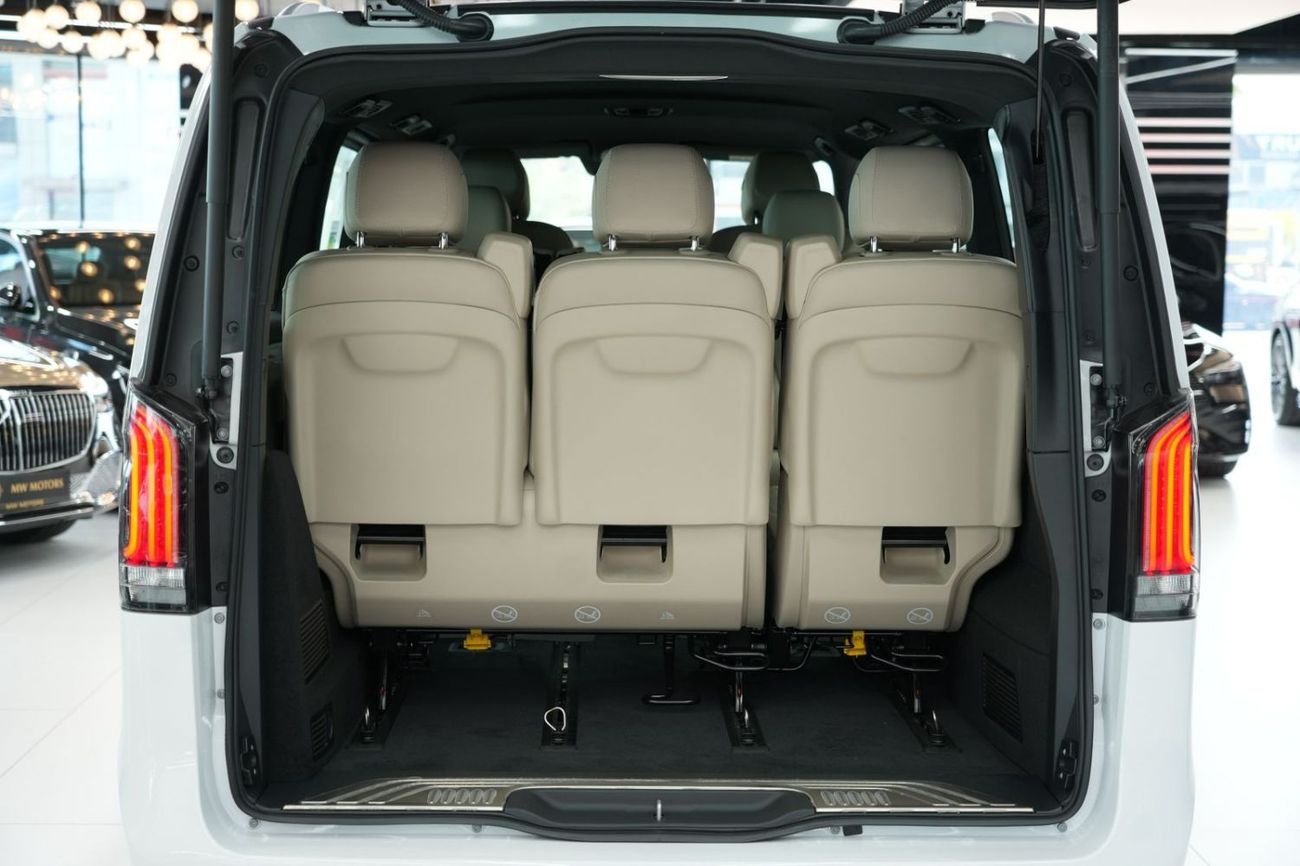 مرسيدس بنز V 300 Mercede-Benz V 300 AVANTGARDE | 2026 GCC 0km | Agency Warranty | 360 View | 64 colors Ambeint Lights