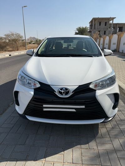 Toyota Yaris E