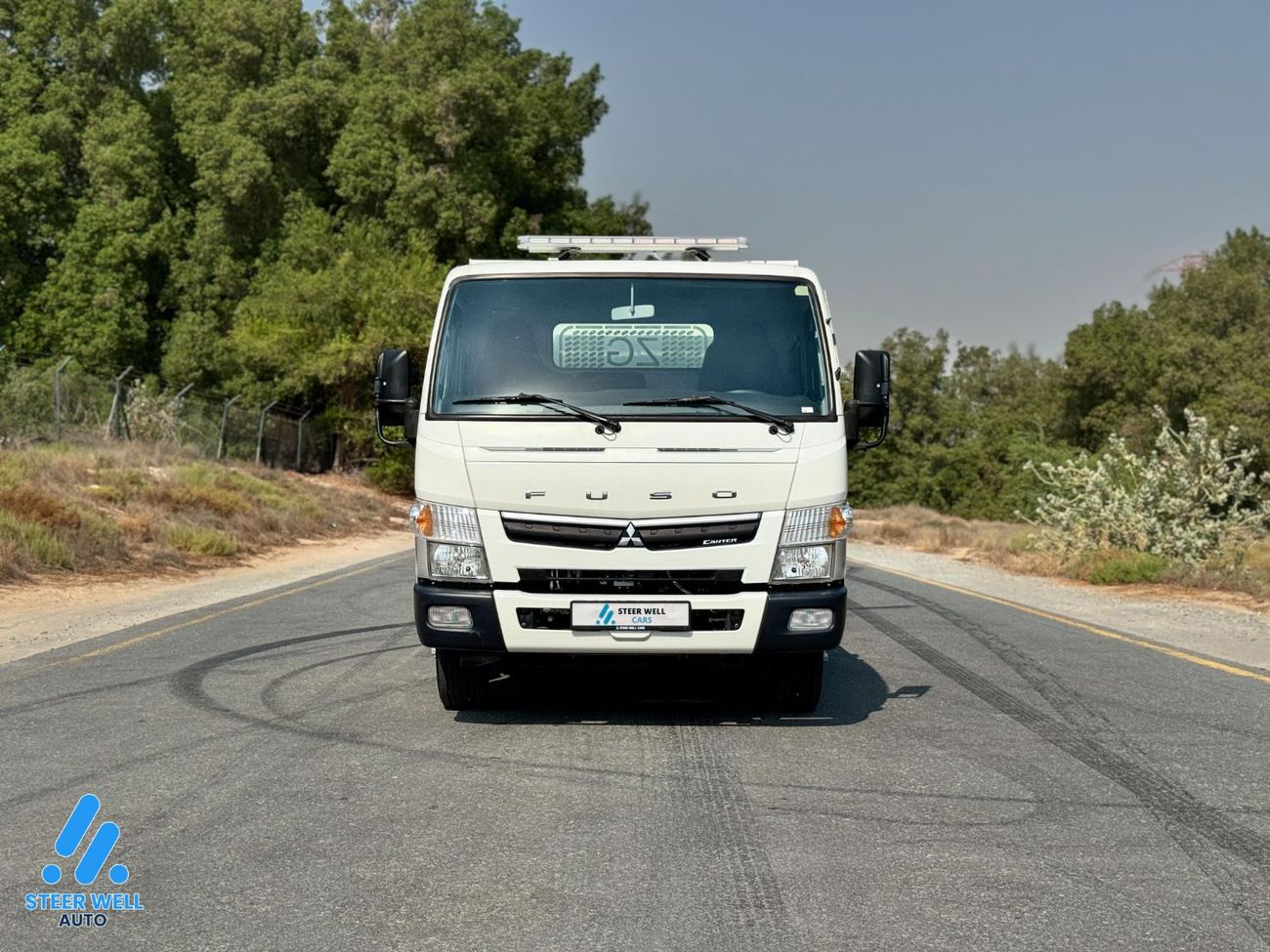 ميتسوبيشي فوسو كانتير | 3.0L | RWD | Recovery Tow Truck | GCC Specs | Excellent Condition